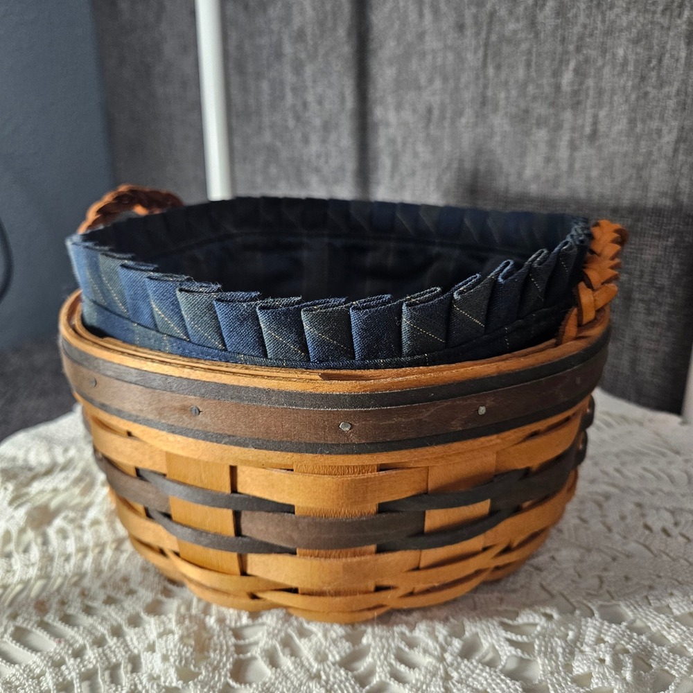 Longaberger Collectors Club 1998 Renewal Basket with Liner & Protector 8.5x4